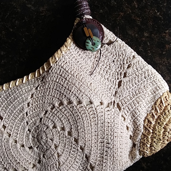 NWT: Liz Claiborne Handbag - Picture 2 of 7